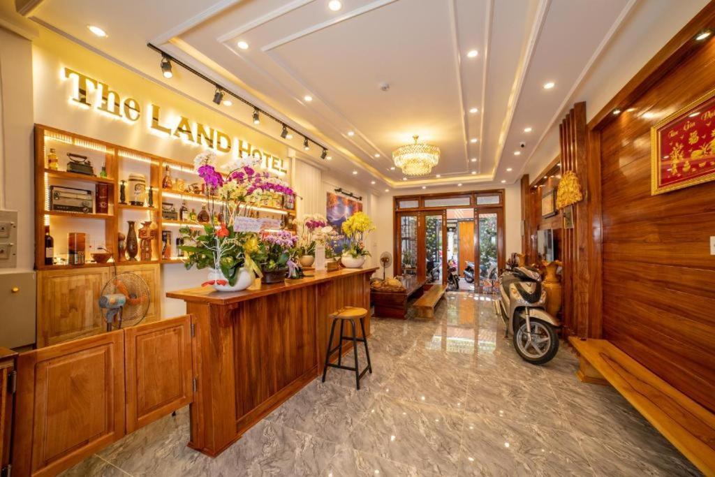 The Land Hotel & Apartment ブンタオ エクステリア 写真